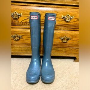 Size 9 Hunter boots
